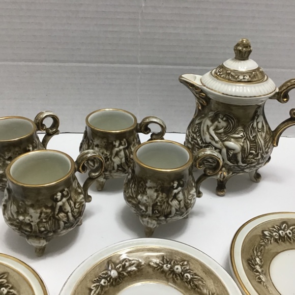 R. Capodimonte M.A.S. Small teapot with 4 footed cups and 6 plates - Picture 4 of 16